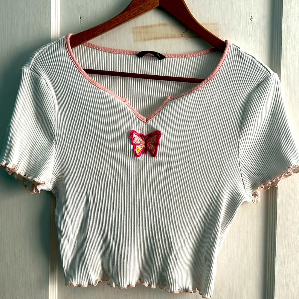 SHEIN Curve Crop Top